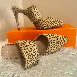 BCBG Leopard sandals 4inch heels